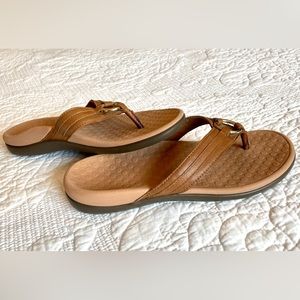 Vionic Tide Aloe Toe Post Sandal